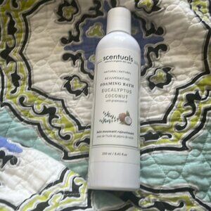 Scentuals Foaming bath eucalyptus and coconut NEW